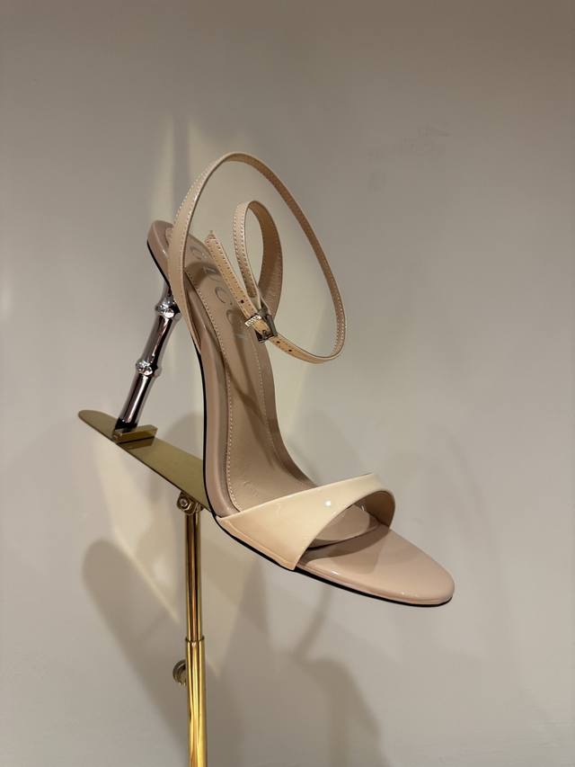 Gucci 25S Spring/Summer New Arrival Bamboo Heel Fashion Sandals With Back Strap