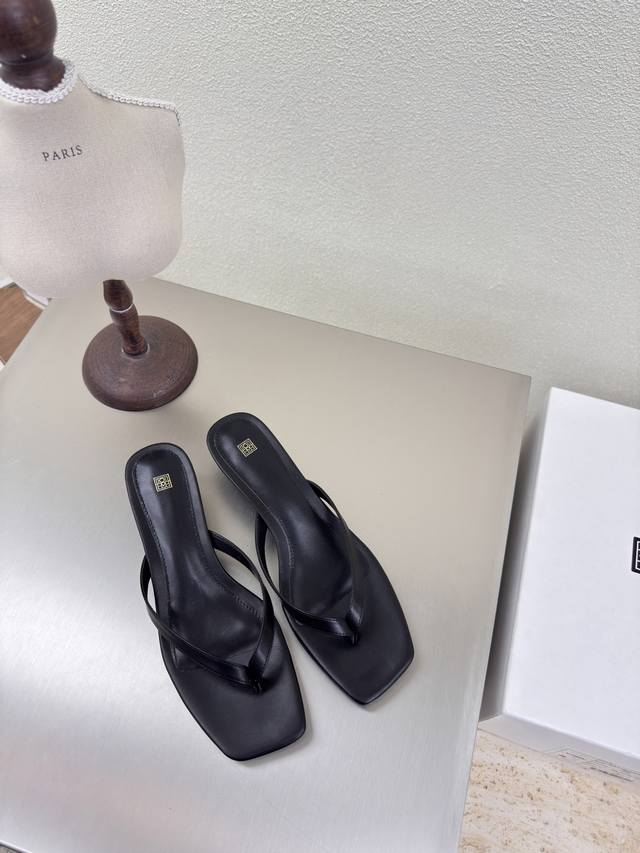 Cat-Heel Square-Toe Sandals Tot
