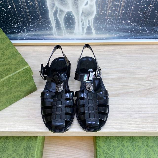 Factory Price Couple's Edition: Size: 35-44 Gg 25Ss Spring/Summer Latest Edition