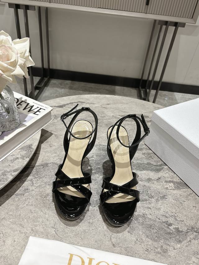 Dior Dior 2025 Spring/Summer Runway New Tribales High-Heel Cross-Strap Toe-Peek