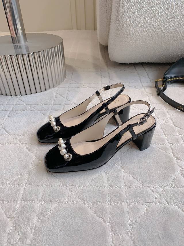 Factory Price P Dio*New Pearl Buckle Chunky Heel Open-Back Shoes The On-Foot Eff