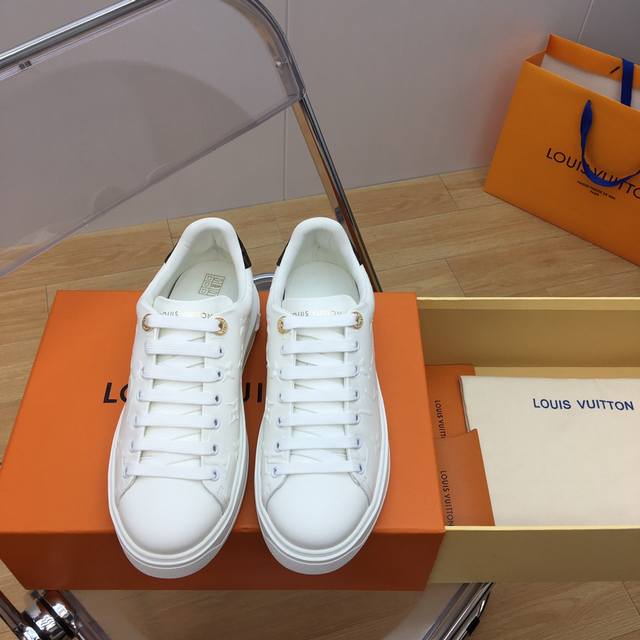 Lv Time Out Series Classic Thick-Soled White Sneakers The Latest Addition To The