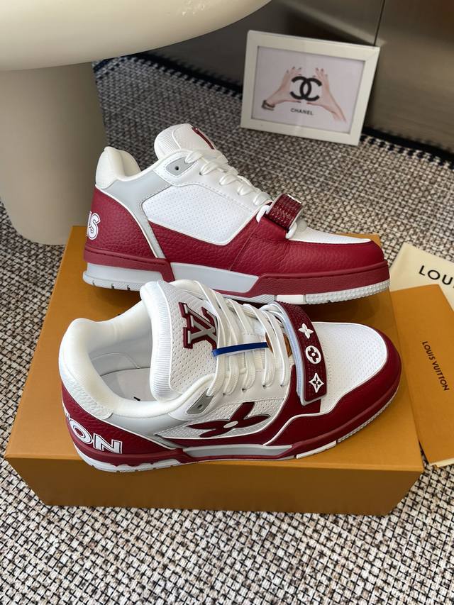 Men's 2025 Latest Lv Trainer Series Sneakers. The Entire Shoe Is Custom-Made Wit