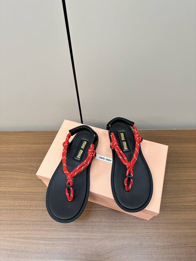 Miu Miu Miu 24S Spring/Summer New Arrival Toe-Post Sandals,Diamond-Embellished P