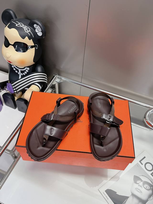 Special Price: Hermes 24Ss Runway-Inspired Sandals. Perfect For Everyday Wear Or
