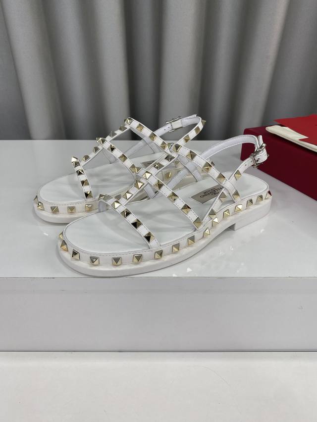 Special Price: Valentino Spring/Summer New Arrival Bamboo Cage Studded Sandals -