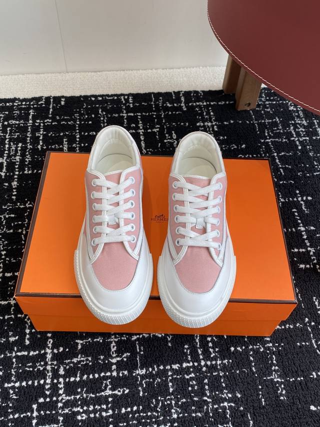 Premium-Grade, Women's Sizes Only. Herm