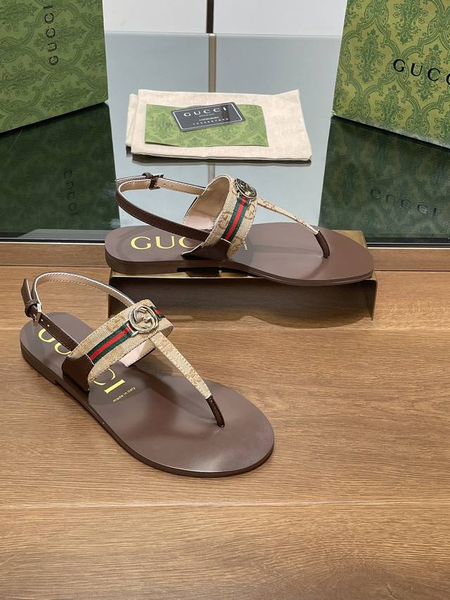Summer's Latest Couple's Sandals With Interlocking Double G Buckles, Flat Sandal