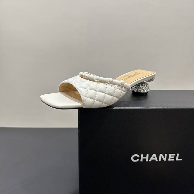 Chanel Chanel Pearl-Decorated Sandals, A Timeless Classic In The Fashion World.