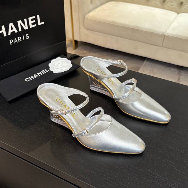 Fw New Chanel Runway-Inspired High-Heel Sandals With Crystal And Transparent Hee
