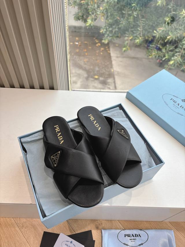What You See Is What You Get G0286 Latest Series! Prada Cross-Strap Bread-Shaped