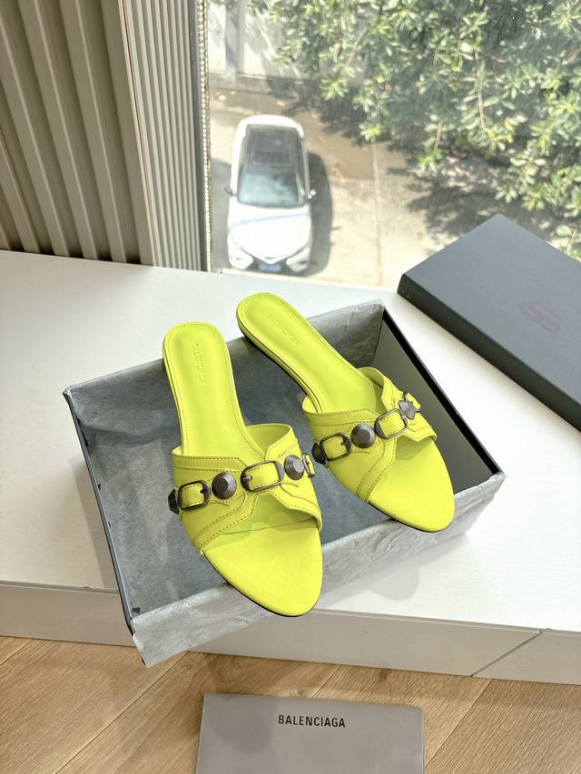 G289 As Seen, G0286 Balencia* A25Ss Unique Heel Bow-Shaped High-Heel Single-Stra