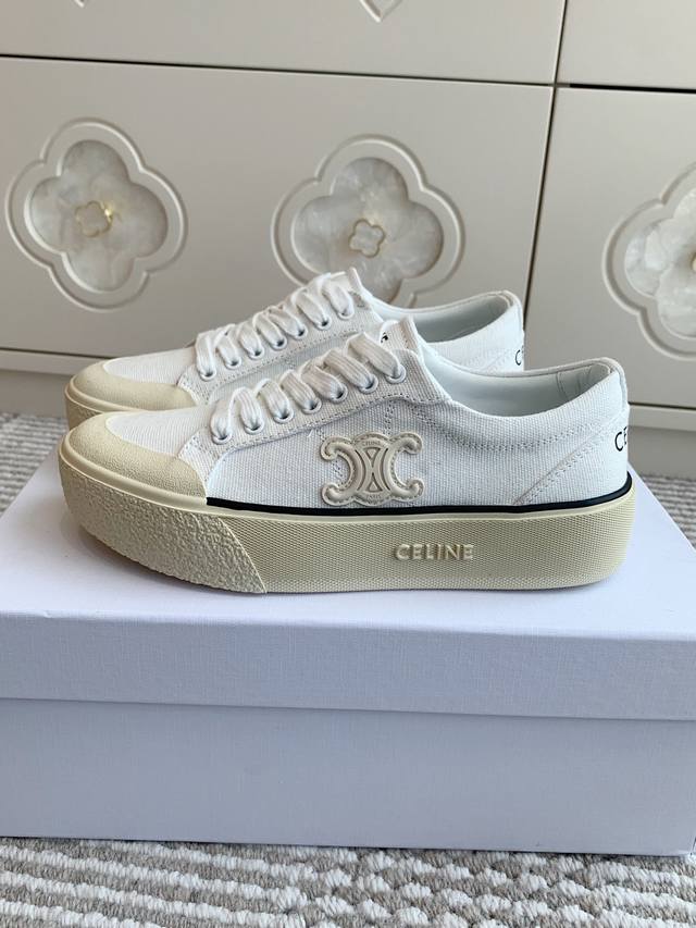 Thin Sole, Thick Sole. Celine | New Triumph Arch Casual Canvas Sneakers. Top-Qua