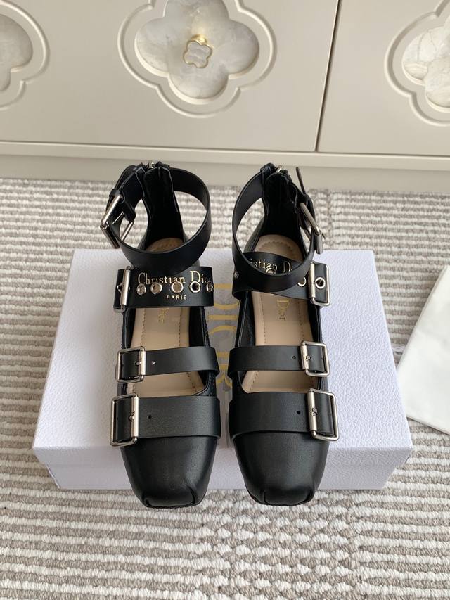 Low-Top And High-Top Dior 2025 Spring/Summer New Mary Jane Roman Strap Square-To