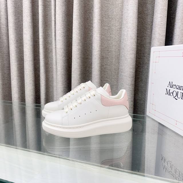 Alexander Mcqueen Cracked Tail Mixed Sheepskin Lining Women's Sizes Men's Sizes