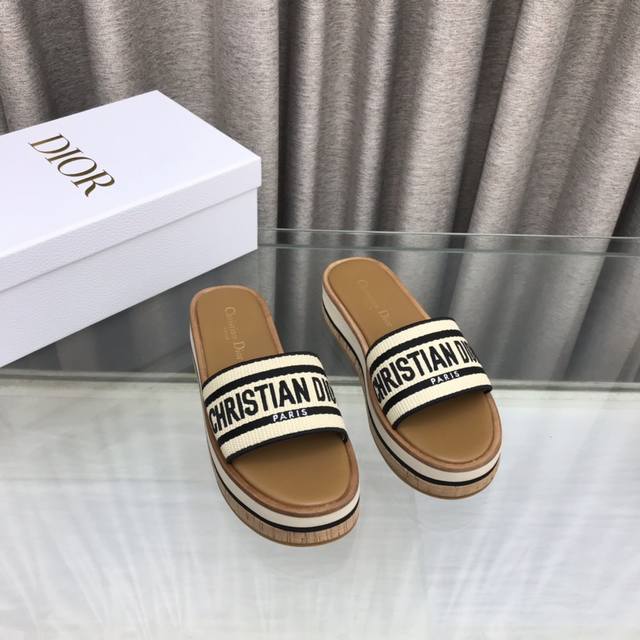 Black Dior Spring/Summer New Arrival Ivieta Dway Jelly-Colored Flat Strappy Sand