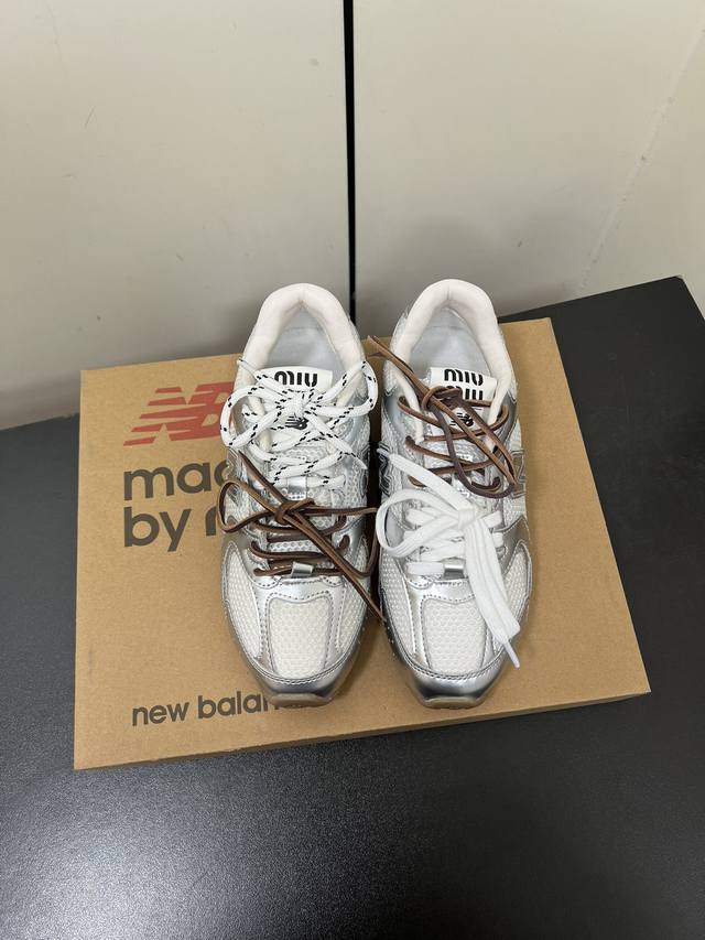 Upgraded High-End Version, Runway-Featured Miumiu X New Balance 530 Retro Casual