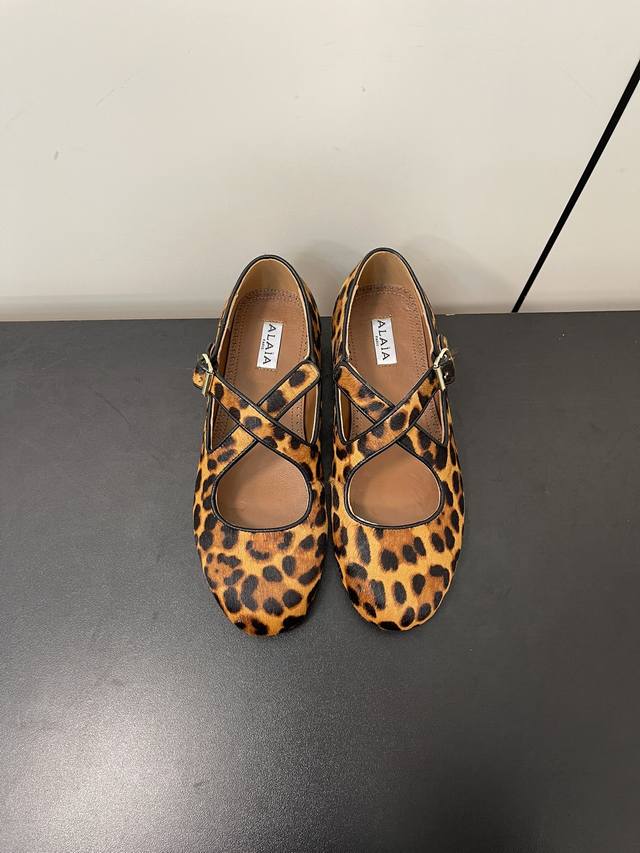 Alaia 24 Leopard-Print Horsehair Flat Ballet Shoes Zhang Xiaohui's Signature Sty