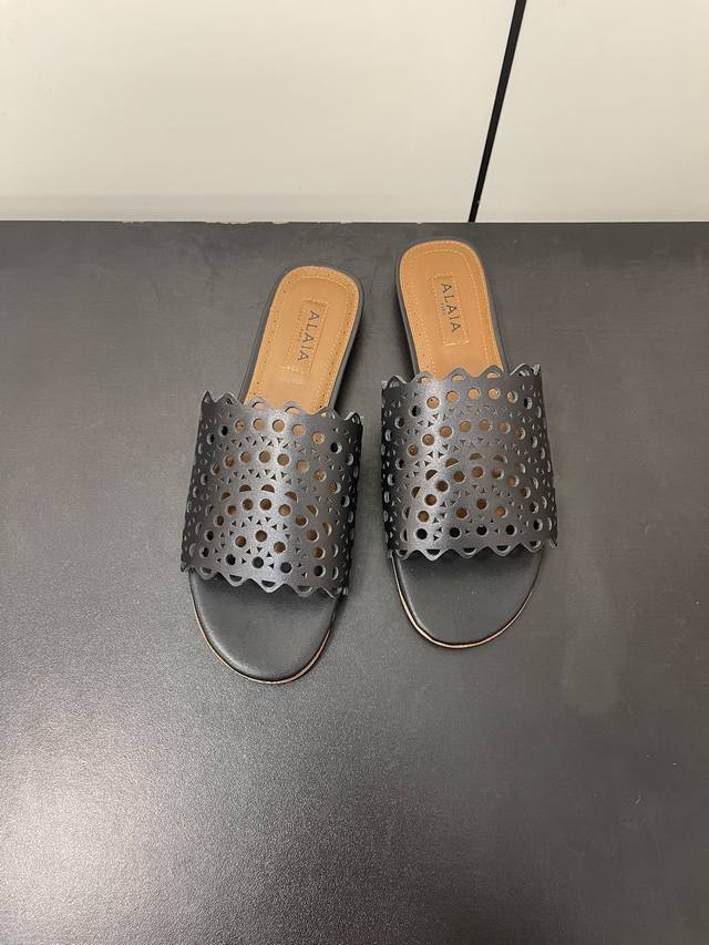 Alaia Alaia 24Ss New Laser-Cut Open-Toe Sandal Series Countless Renowned Designe