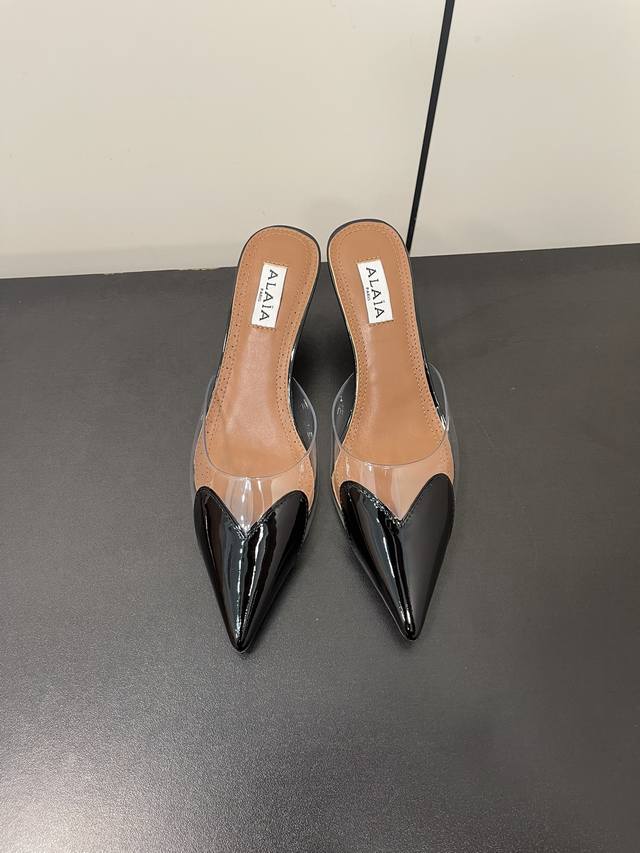 Alaia | New Arrival Heart-Shaped Cat-Heel Sandals The Transparent Heart-Shaped H