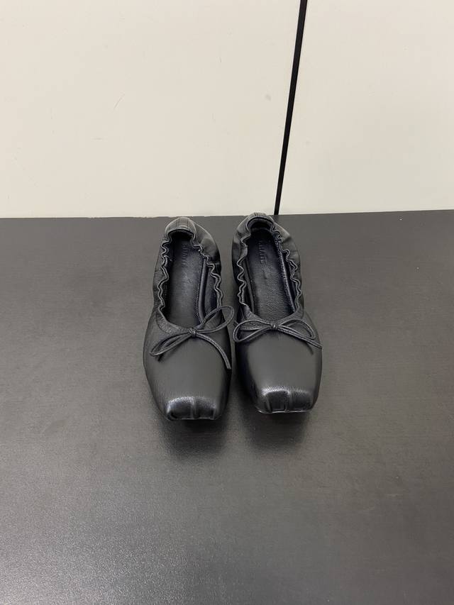 Khaite Fall New Arrival Ballet Flats Exudes A Ethereal, Dreamy Beauty, Sophistic