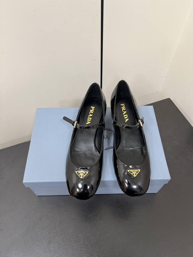 Prada 25Ss Prada Fall/Winter New Arrival, Making A Strong Debut! Mid-Heel Mary J