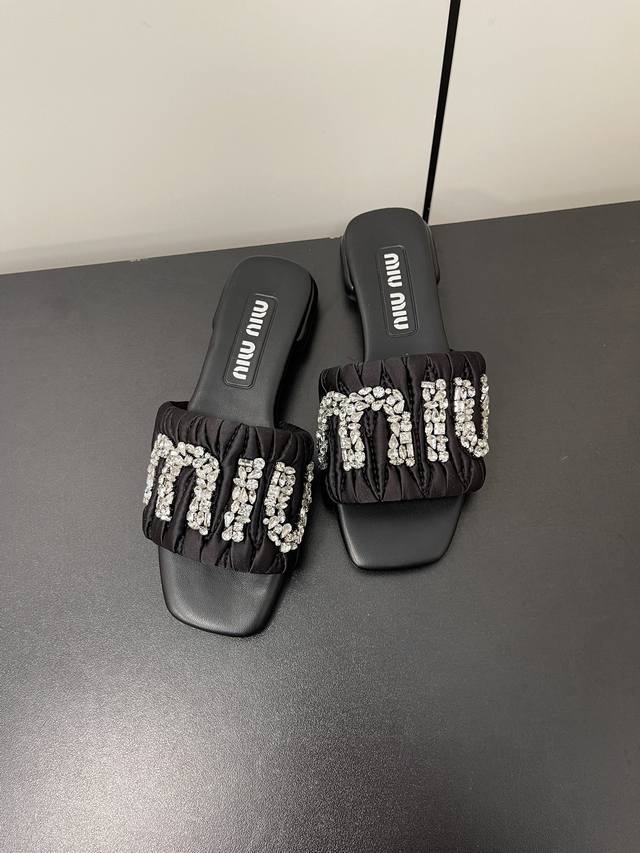Leather Sole Miu Miu Spring/Summer New Arrival