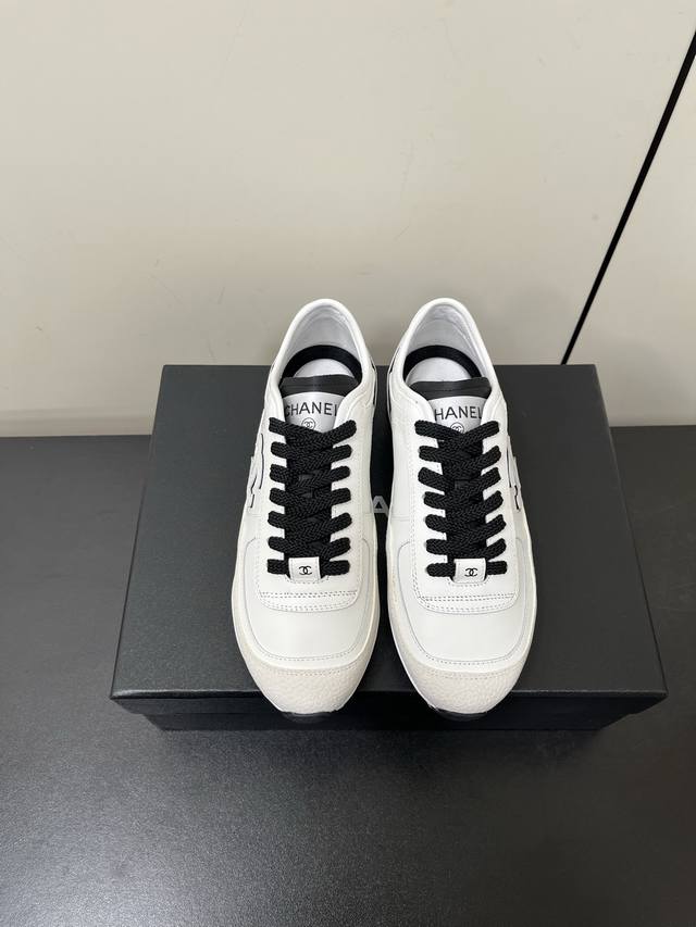 Chanel25P White Sneakers | Who Can Resist The Charm Of Moonlight White? The Late
