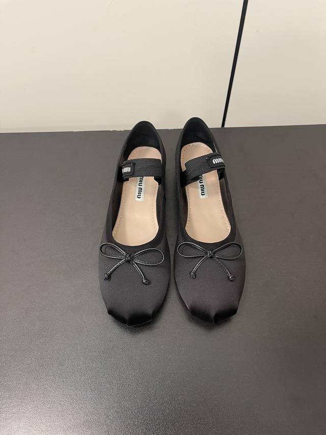Miu Miu Fairy Ballet Flat The Ballet Flat Makes Its Debut On The Runway, Reinter