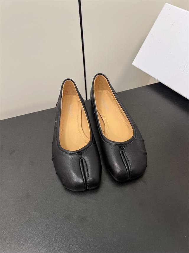 High-End Quality! Maison Margiela Mm6 Margiela Split-Toe Shoes Tabi Split-Toe Fl