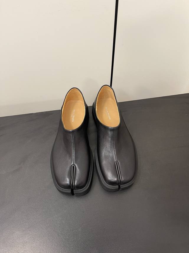 Maison Margiela Mm6 Split-Toe Loafers, Tabi-Style Loafers, Monk Shoes. Italian-M