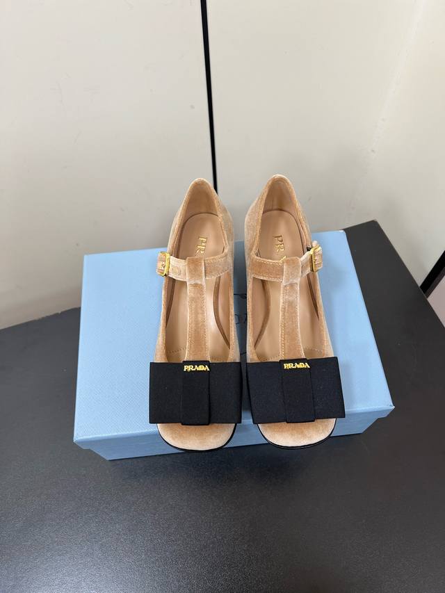 Prada Prada 25 Spring/Summer New Arrival Chunky Heel Round-Toe Bow Mary Jane Wom