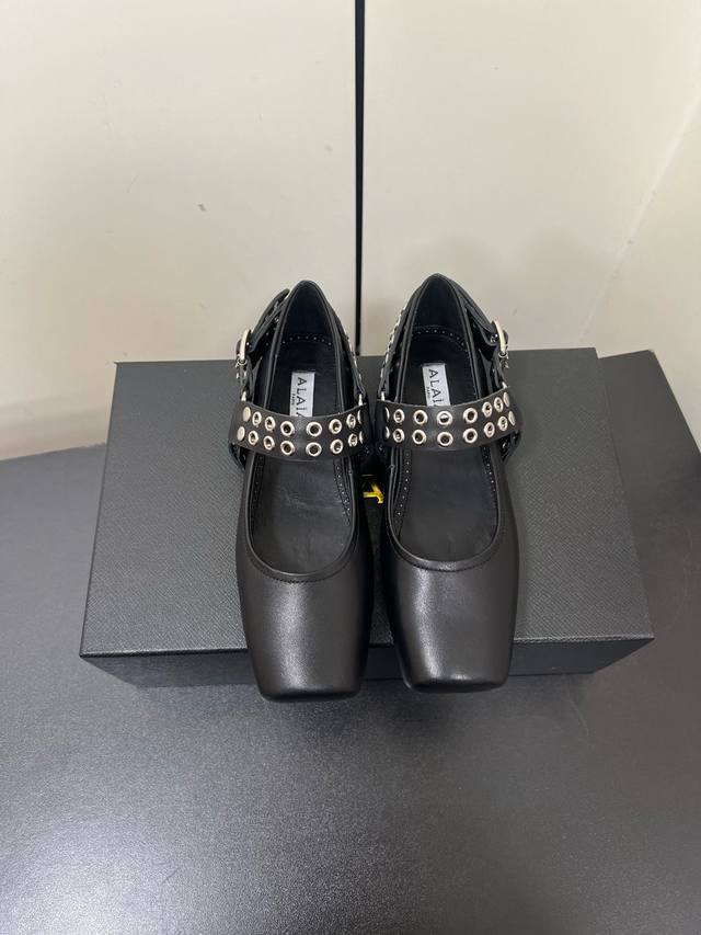 Alaia New Arrival Alaia Square-Toe Flat Ballet Shoes Sandals Authentic Purchased