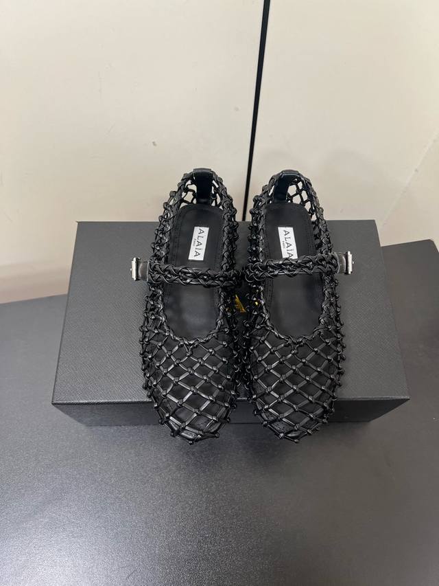 Alaia New Arrival Alaia Lace-Up Flat Ballet Shoes Sandals Authentic Purchased Fr