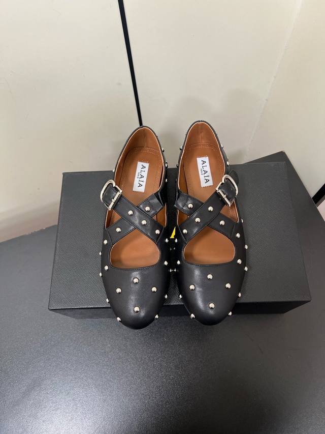 Alaia Alaia 25 New Round-Toe Ballet Shoes Authentic Purchased From The French Lu
