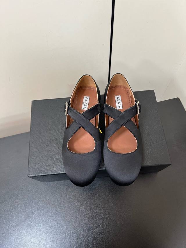 Alaia Alaia 25 New Round-Toe Ballet Flats Authentic Purchase From The French Lux