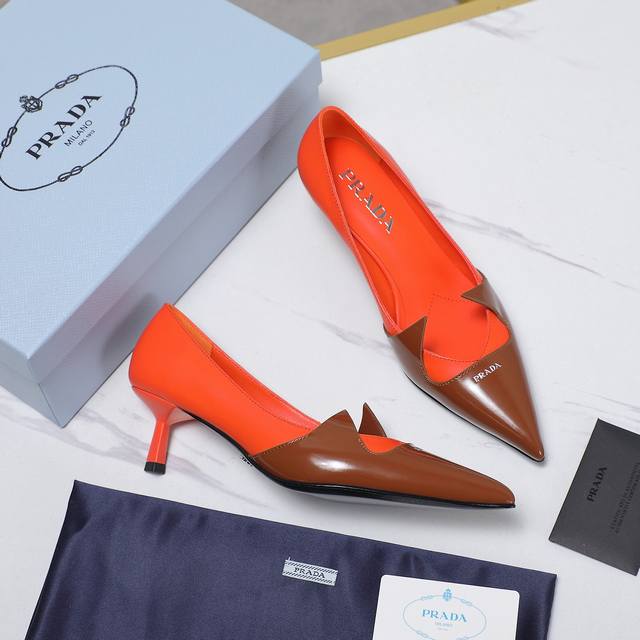 Authentic Prada Spring/Summer New Model Replica Making A Strong Debut! Same Styl