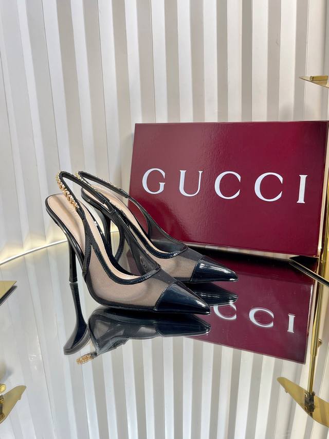 Factory: Top-Tier Version Gucci Women's G-Logo Silver-Tone Low-Heel Pumps With S