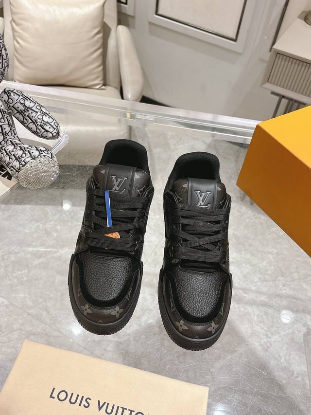 Top-Tier Version, Couple's Edition. Lv Louis Vuitton L-Family Trainer 25 Spring