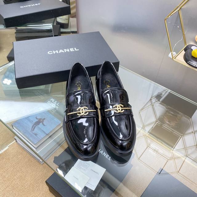 Fragrant#Child*New Arrival Small Fragrant Heart Buckle Chunky Heel Loafer Half S