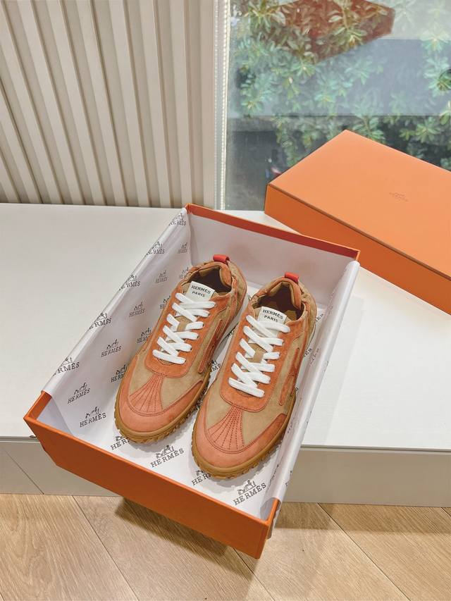 Factory-Direct Top-Tier Version Hermes Agand Training Shoes Miu Miu-Inspired Des