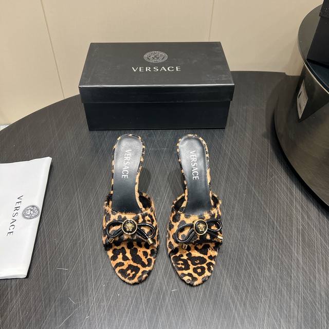 Factory-Direct: Exclusive Top-Tier Version Versace 2025 Vs New Sandal Series Rou