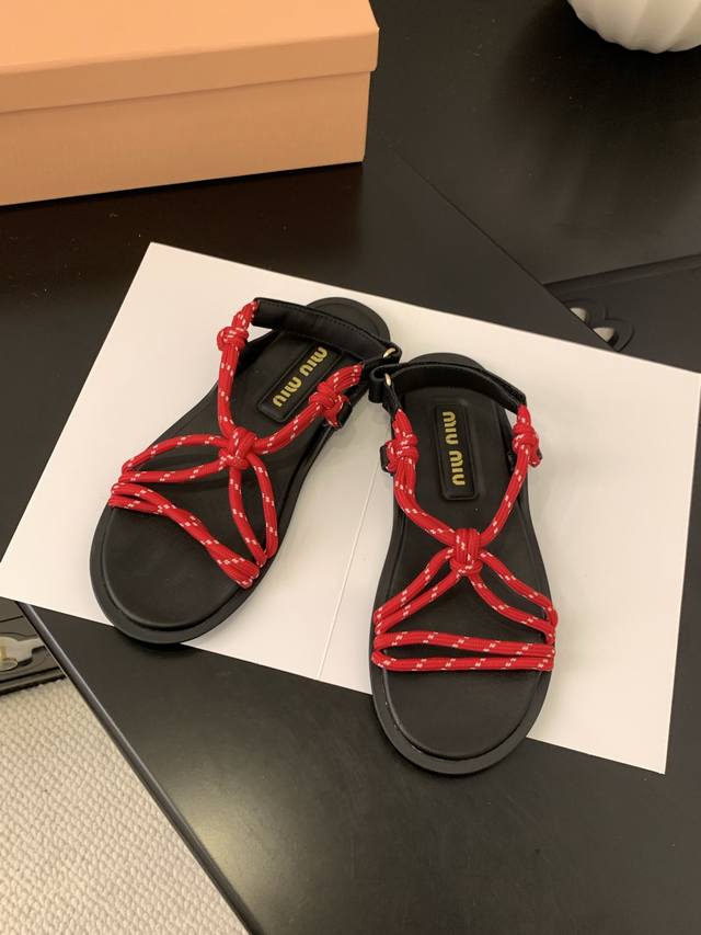 Miumiu*Miu Miu 25 Summer New Arrival, The Hottest Sandals Globally, Featured On