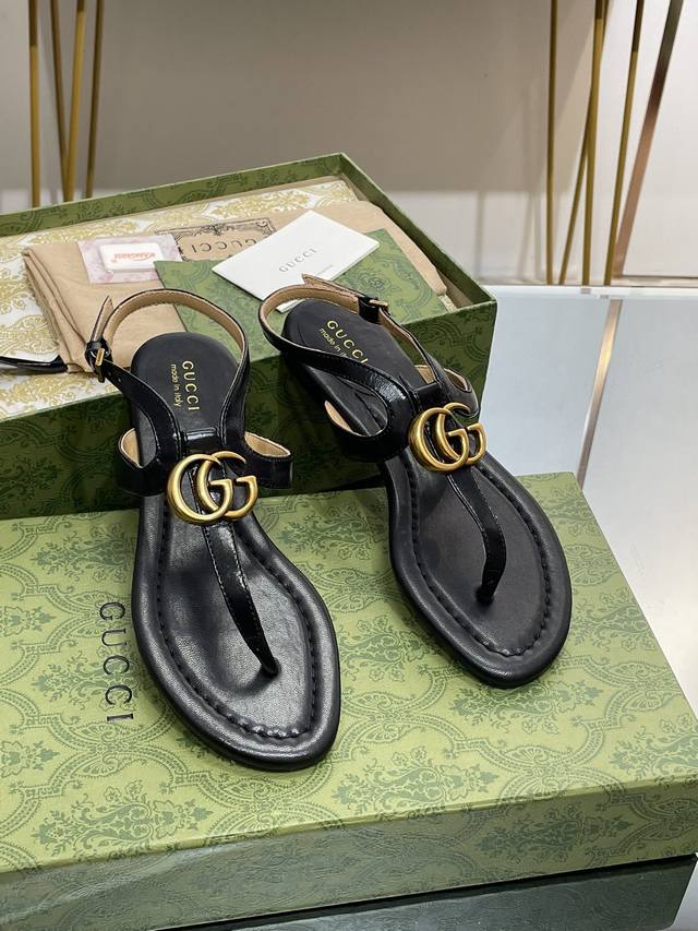 Gucci Summer New Arrival Double G Buckle Toe-Post Sandals The Double G Logo Is O