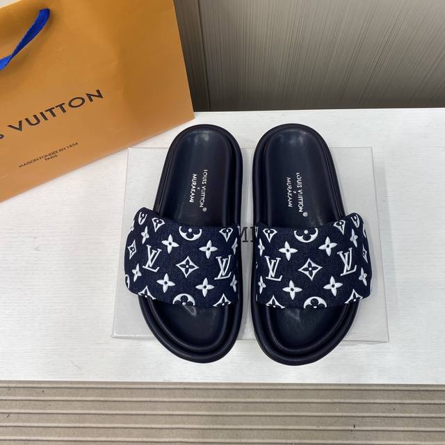 Factory Price P Lv 2025 Bestseller Embossed Logo, Embossed Pattern, Cool Sandals
