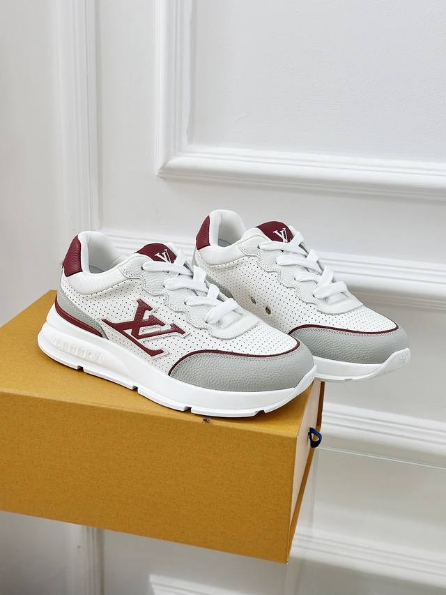 Louis Vuitton Thick-Soled Casual Sneakers These Sneakers Debuted In The 2025 Fal
