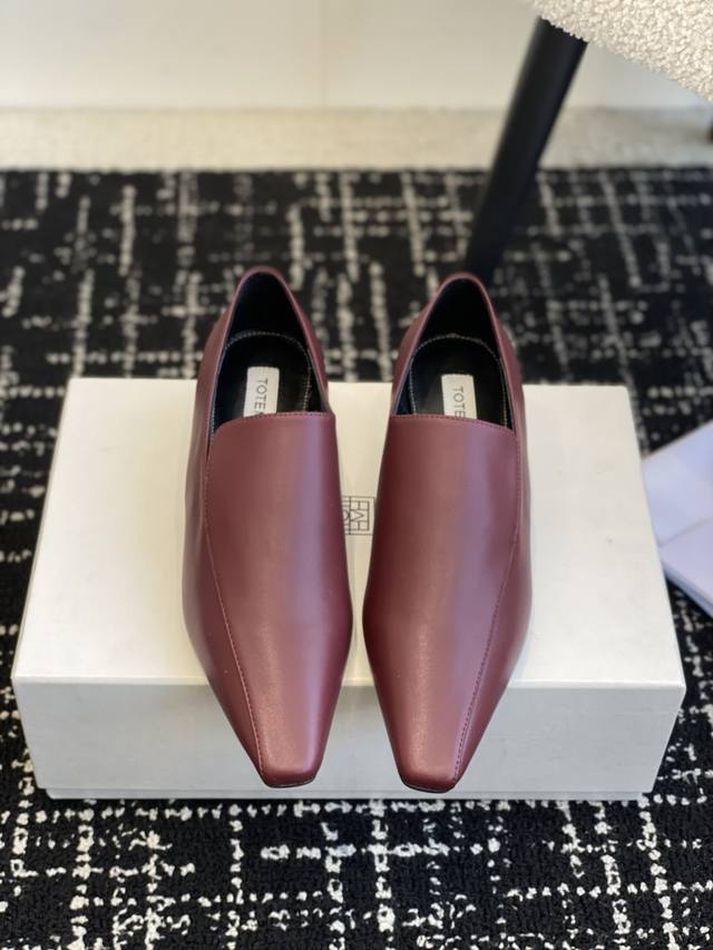 Premium-Quality Toteme 25Ss Spring/Summer New Arrival Deep-V Toe Mule Shoes Impo