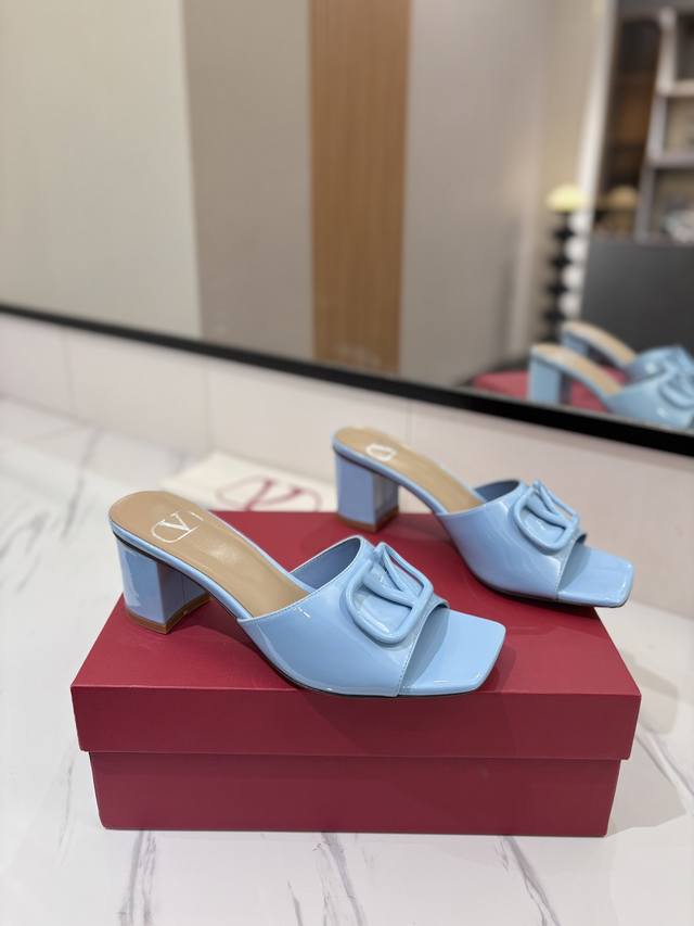 Factory Price Pp: Valentino Valentino's Hottest New Arrival Chunky Heel 6.0V Buc