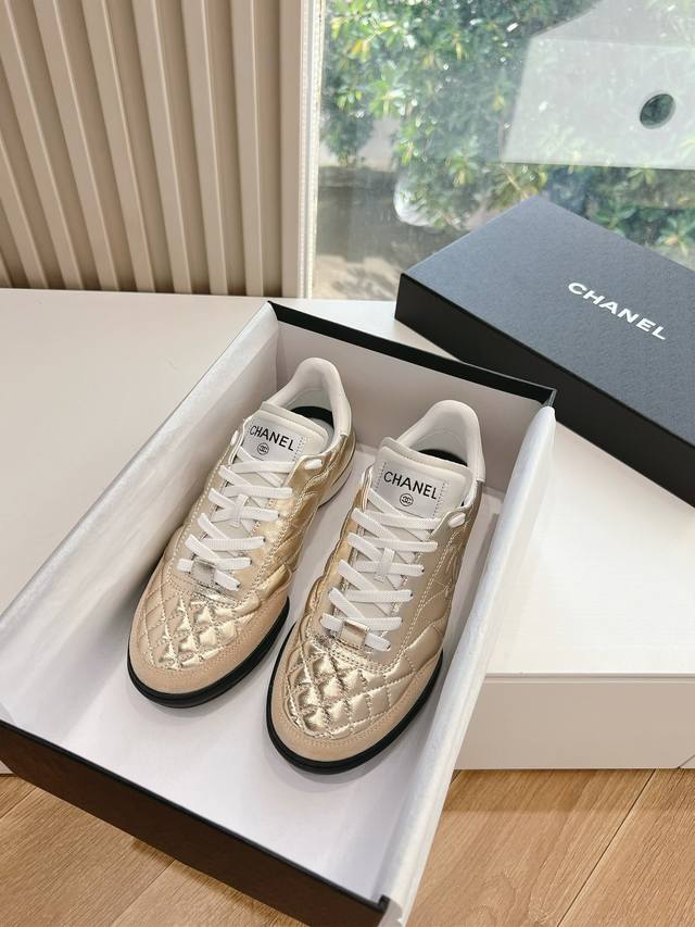 G281Chanel Chanel New Style Mini Chanel-Inspired Suede Round-Toe Panda Diamond-P