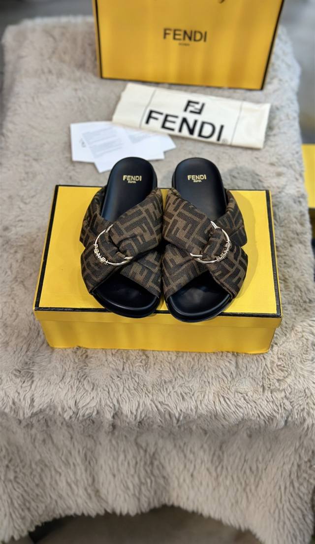 Latest Model Latest Fendi Best-Selling Double-Strap Flat Sandals With Ff Decorat